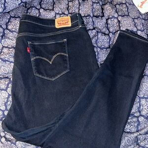Woman’s Skinny Jeans Sz 24